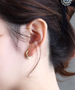 Clip-On Earrings Oversized Made in Japan