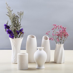 白い花瓶/モダンなミニマリストの花 陶磁器のドライフラワー花瓶  WCM041