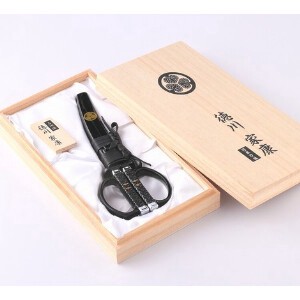 Scissor Gift with A Paulownia Box Tokugawa Ieyasu Made in Japan