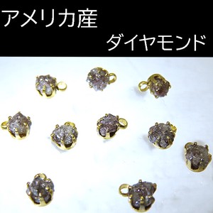 チャーム アメリカ産 ダイヤモンド原石（約4ミリ） レッド　ステンレス　 1個 天然石 日本製