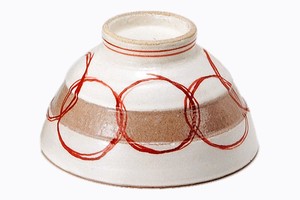 輪の舞　飯碗（赤）【日本製 波佐見焼 陶器 毎日の生活に】