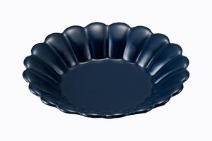 キクワリ（紺）　19�p丸皿【日本製 波佐見焼 磁器 毎日の生活に】