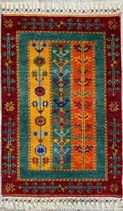手織り絨毯　ラグ　約60x90cm　ウール100％　レッド　グリーン　玄関マット　ハンドノット　SAL【43832】