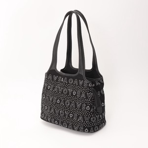 【SAVOY(サボイ)】SAVOYのアルファベットの刺繍が可愛らしい印象のハンドバッグです。