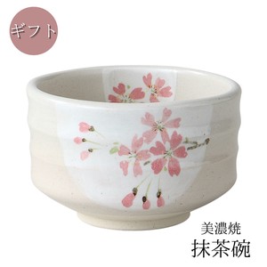 ギフト　桜半月茶碗　美濃焼 日本製