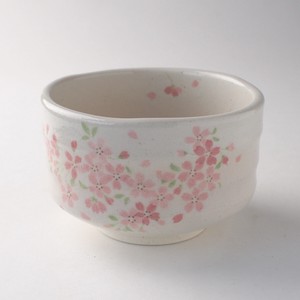 桜紋　抹茶碗　美濃焼（日本製）
