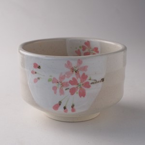 桜半月　抹茶碗　美濃焼（日本製）