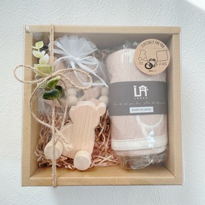 ギフトセット　出産祝い　歯固め　くま　ミニカー　赤ちゃん　日本製　出産祝い　ベビー　木製　ボックス