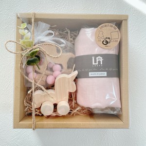 ギフトセット　出産祝い　歯固め　ユニコーン　ミニカー　赤ちゃん　日本製　出産祝い　木製　ボックス