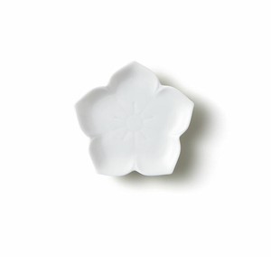 深山(miyama) gaku 文様 小皿 桔梗 白磁[日本製/美濃焼/和食器]