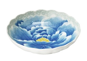 【日本製】桃山牡丹　6.8深皿　藍　箱入り