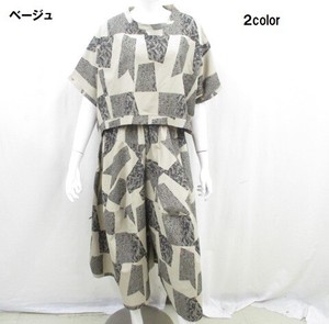 【　夏物新商品　】綿プリント・デザインパンツスーツ