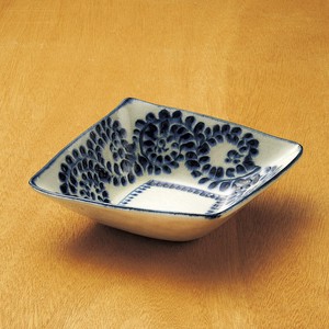 染付唐草菱形鉢　美濃焼　日本製 陶器