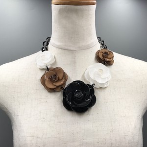 Necklace/Pendant Necklace Flowers