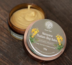 AVP　ナーラーヤナ　タイラム バーム - インド伝統のオイルと蜜蝋のバーム[Narayana Thailam Balm