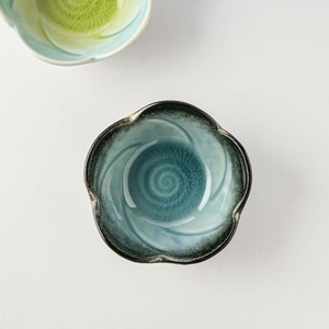 窯湖青 10cm梅型小鉢[B品込み][日本製/美濃焼/和食器]