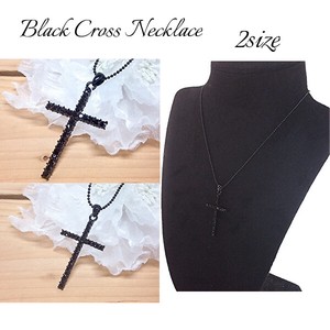 Resin Necklace/Pendant Necklace black