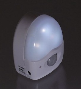LEDミニ赤外線センサーライト 高輝度白色LED×3灯＜防災＞