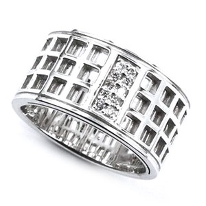 Platinum-Based Ring
