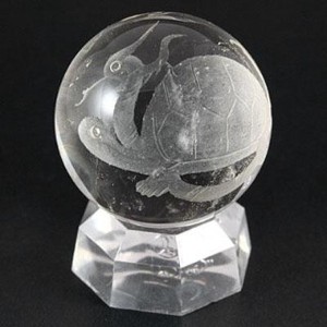 【彫刻置物】丸玉 水晶20mm (素彫り) 玄武
