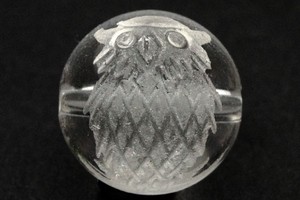 【彫刻ビーズ】水晶 12mm (素彫り) ふくろう 横穴