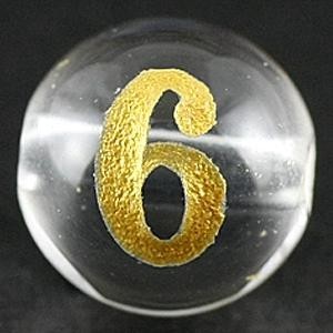 【彫刻ビーズ】水晶 8mm (金彫り) 数字「6」 (横穴)