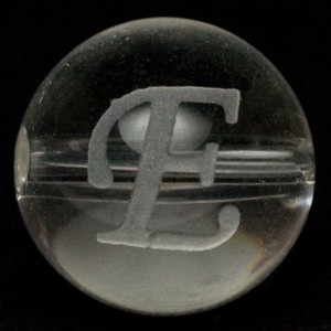 【彫刻ビーズ】水晶 12mm (素彫り) アルファベット「E」