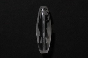 【彫刻ビーズ】水晶 (素彫り) 「太鼓型」 3.8cm 彩帯観音
