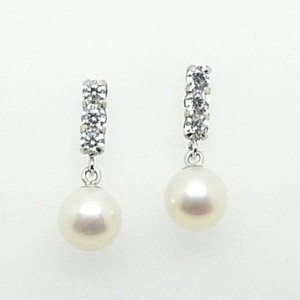 Pierced Earrings Gold Post Pearls/Moon Stone