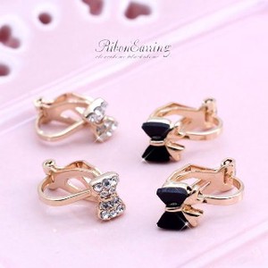 Clip-On Earrings Gold Post black Clear