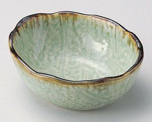 翠玉木の葉4.0寸小鉢【日本製　美濃焼】