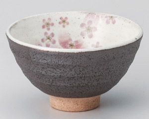 粉引舞桜飯碗【日本製　美濃焼】