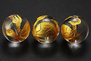 【彫刻ビーズ】水晶 14mm (金彫り) 玄武