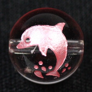 【彫刻ビーズ】水晶 10mm (ピンク彫り) イルカ
