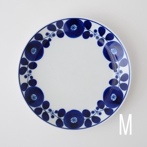 Hasami ware Main Plate Wreath Size M Made in Japan