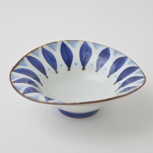 Hasami ware Side Dish Bowl Petal Made in Japan