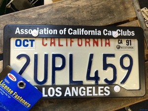 California Car Club ナンバープレートライセンスフレームセット　/　LOS ANGELES