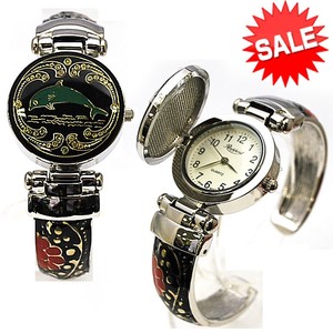 【在庫処分SALE】アジアンテイストなイルカの蓋付バングルウォッチ　レディース　腕時計