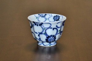 大輪花　煎茶碗　青　波佐見焼　手描き　日本製