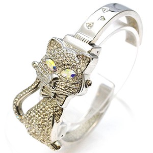 キラキラ☆猫バングルウォッチ　レディース腕時計　ファッション　アニマルバングル　アクセサリー　腕輪