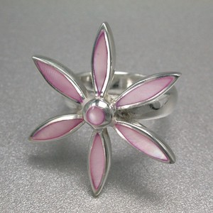 Silver-Based Shell Ring Design Flower sliver Pink