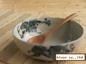 手描ぶどう　楕円深鉢　　美濃焼　日本製