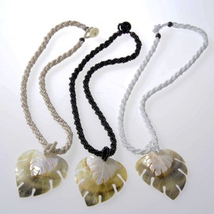 Shell Necklace/Pendant Necklace 3-colors