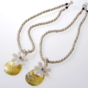 Shell Necklace/Pendant Necklace