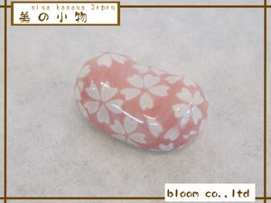 【長期欠品中】美の小物　長玉　箸置　舞花　美濃焼　日本製