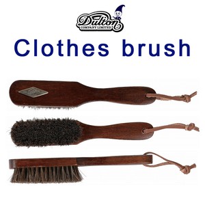 Brush clothes