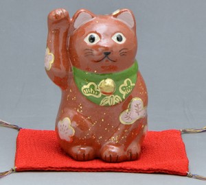 【京焼・清水焼】招き猫・松竹梅（赤）＜楽置物＞