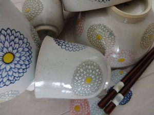 ダリア　飯碗　湯呑　日本製