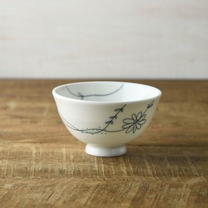フラワーライン 11cm茶碗 ブラック[日本製/美濃焼/和食器]