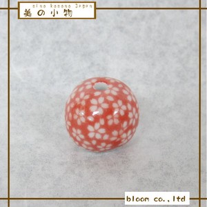 【長期欠品中】美の小物　穴あき小玉　小花紅赤　美濃焼　日本製